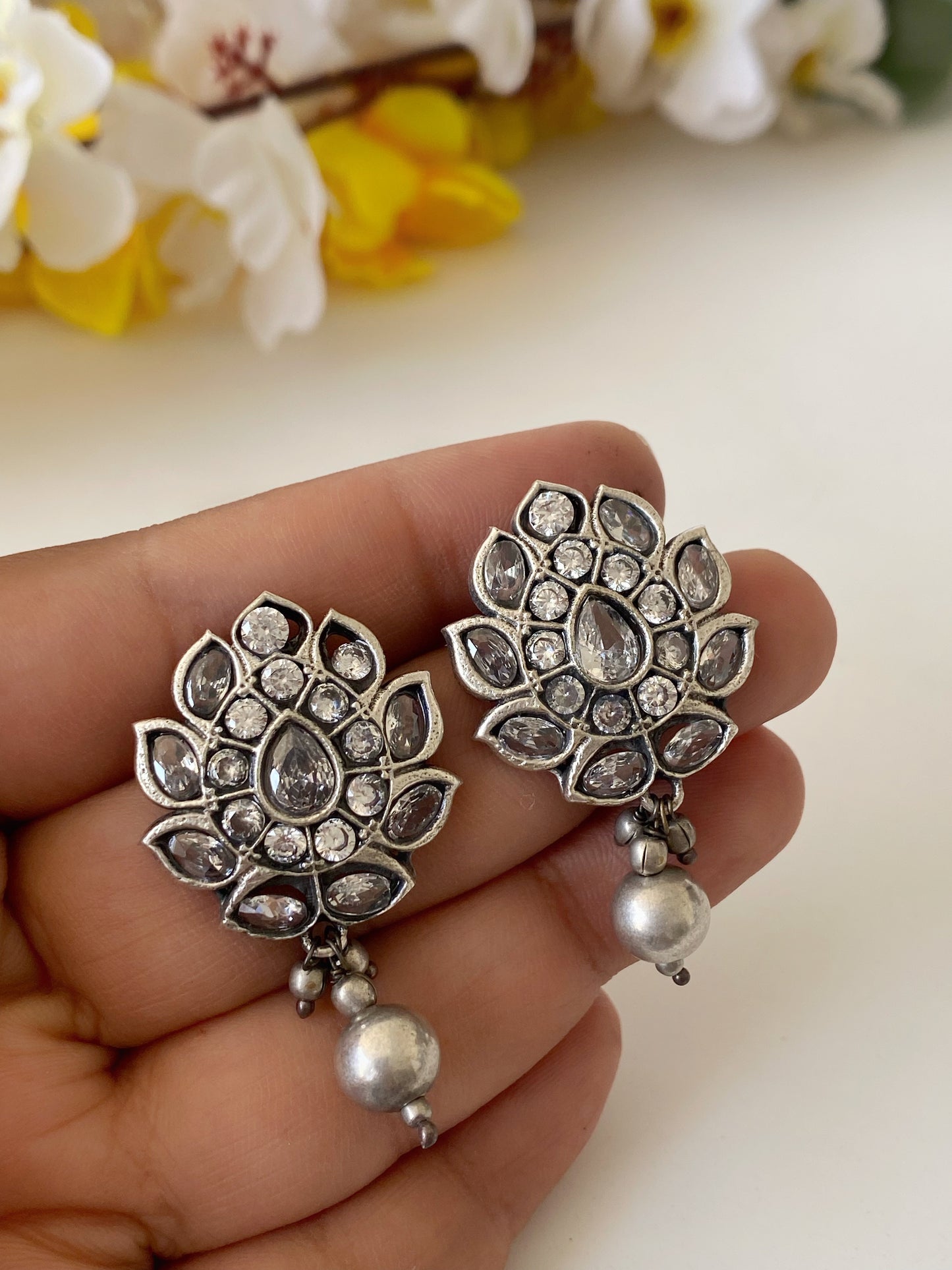 LOTUS STUDS