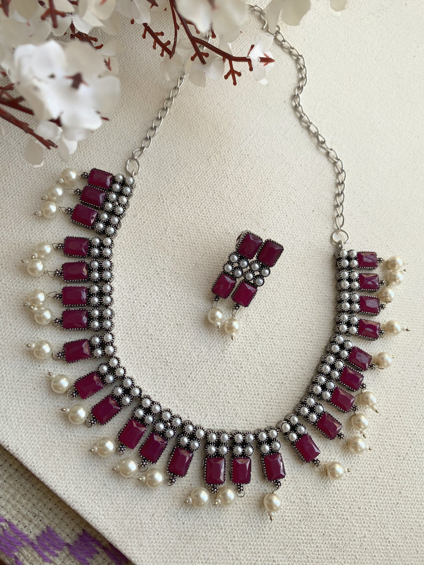 YAVNI NECKLACE SET