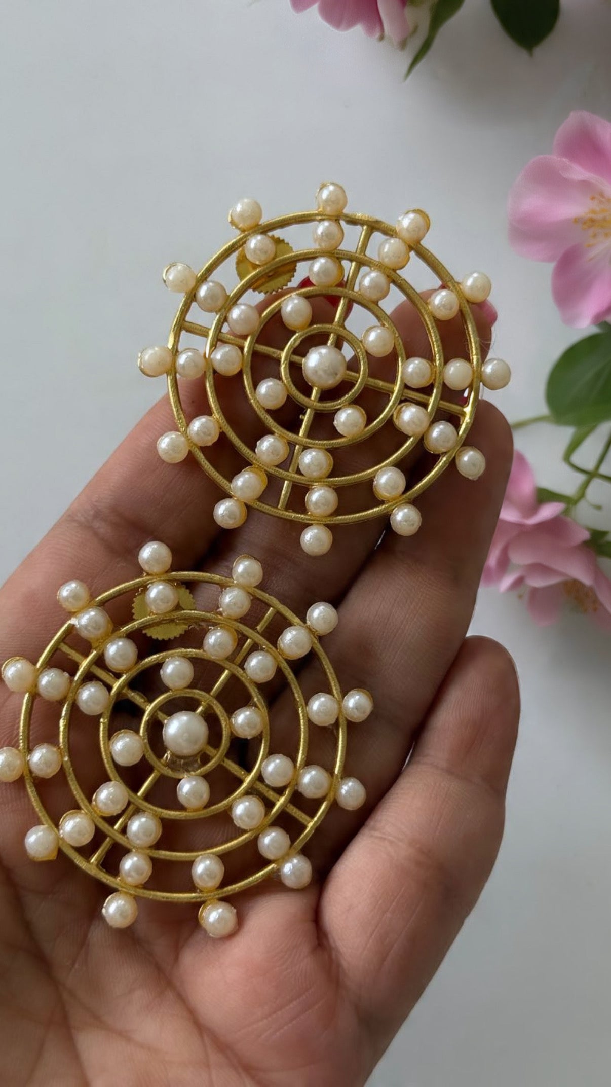 BRASS OVERSIZED PEARL STUDS