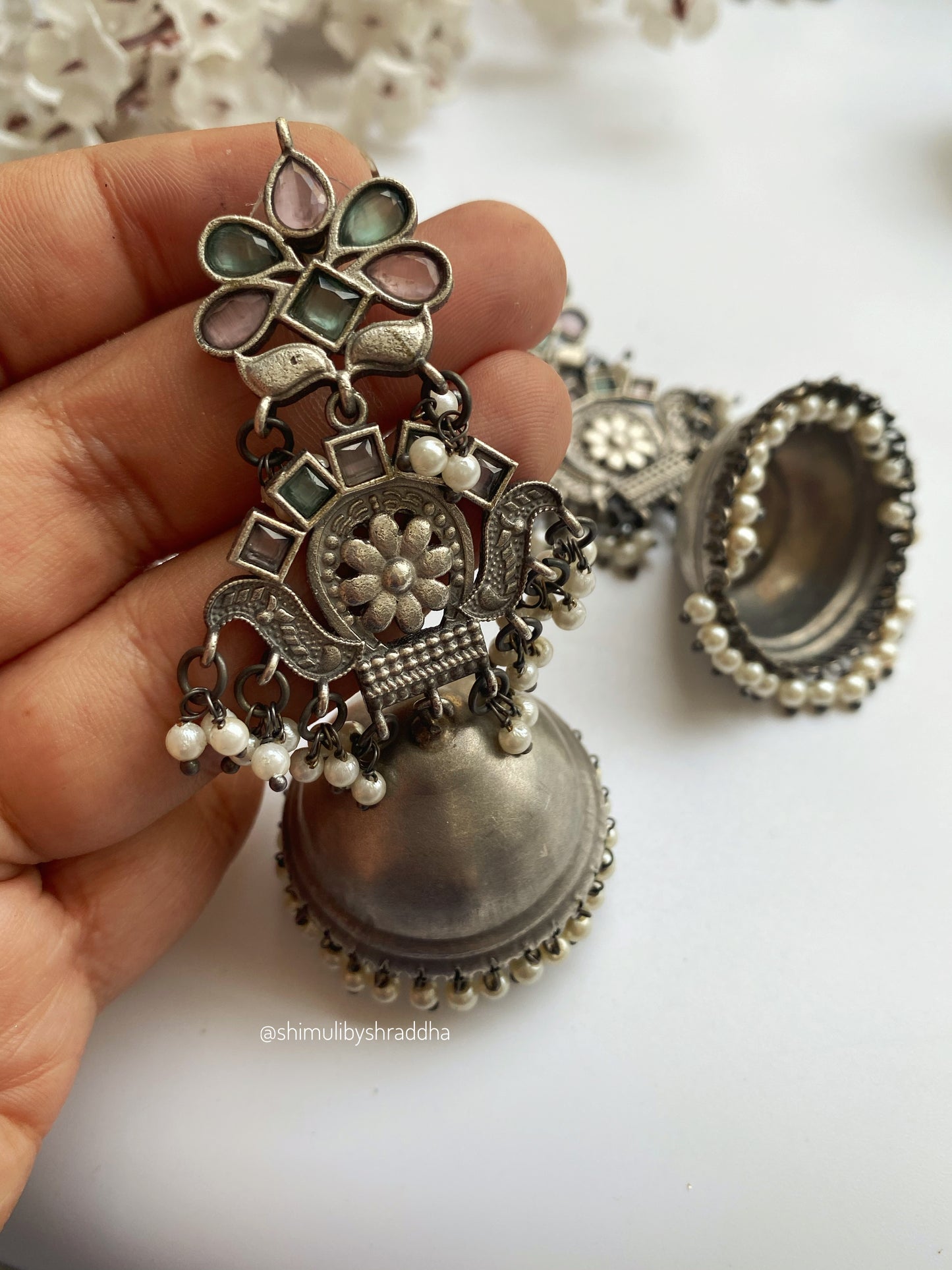 HAARIKA JHUMKA