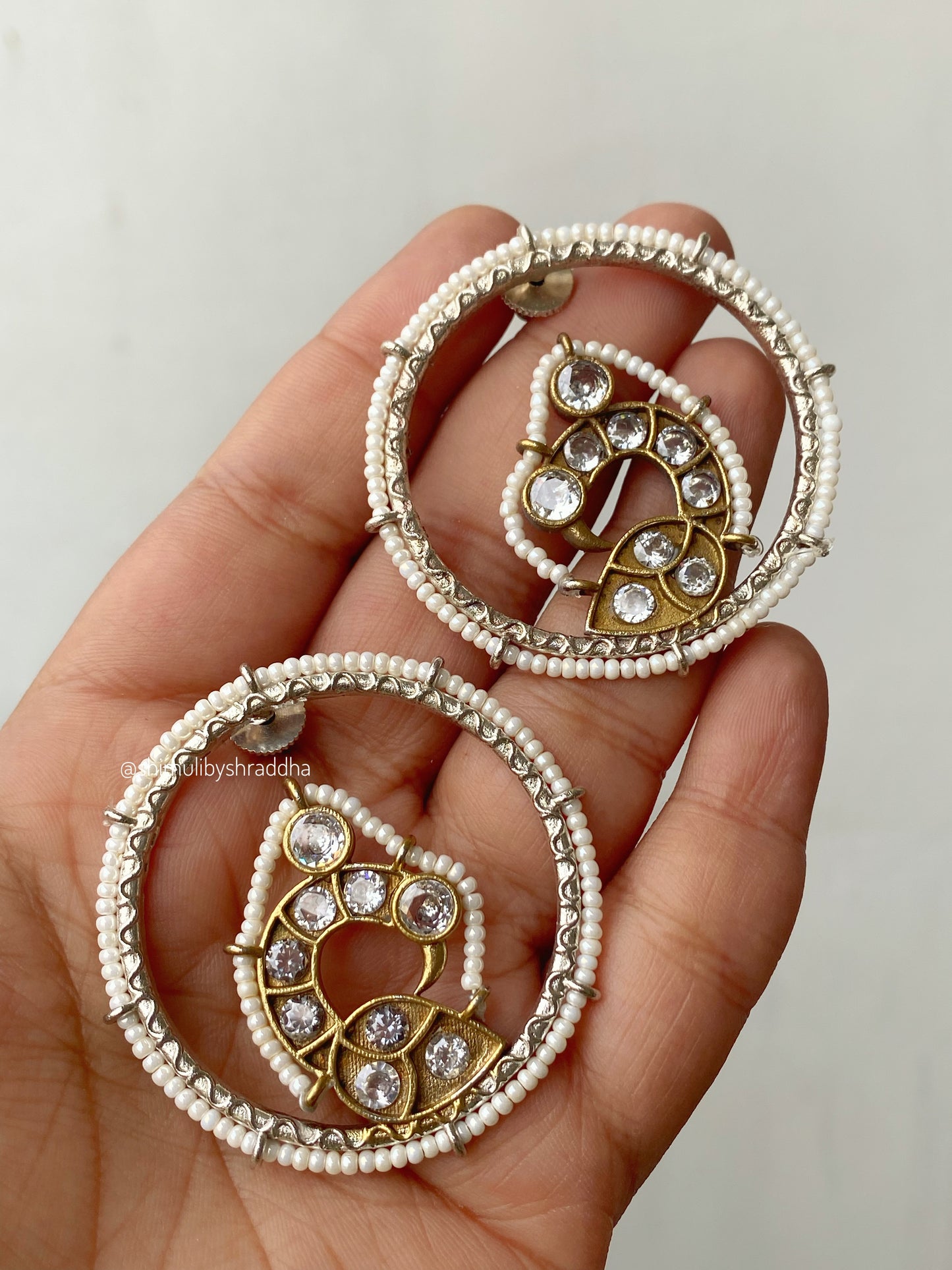 YUVAANI PEARL EARRINGS