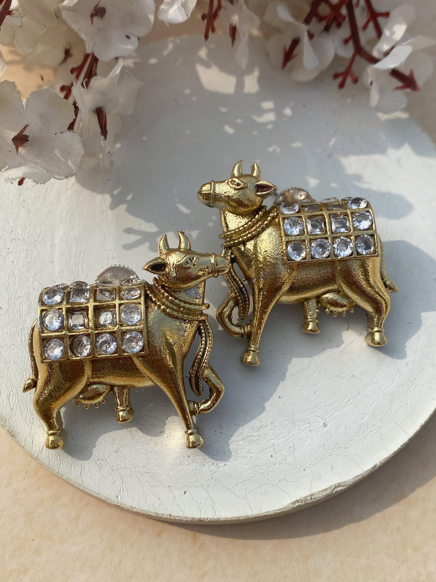 DHANUSHREE STUD EARRINGS