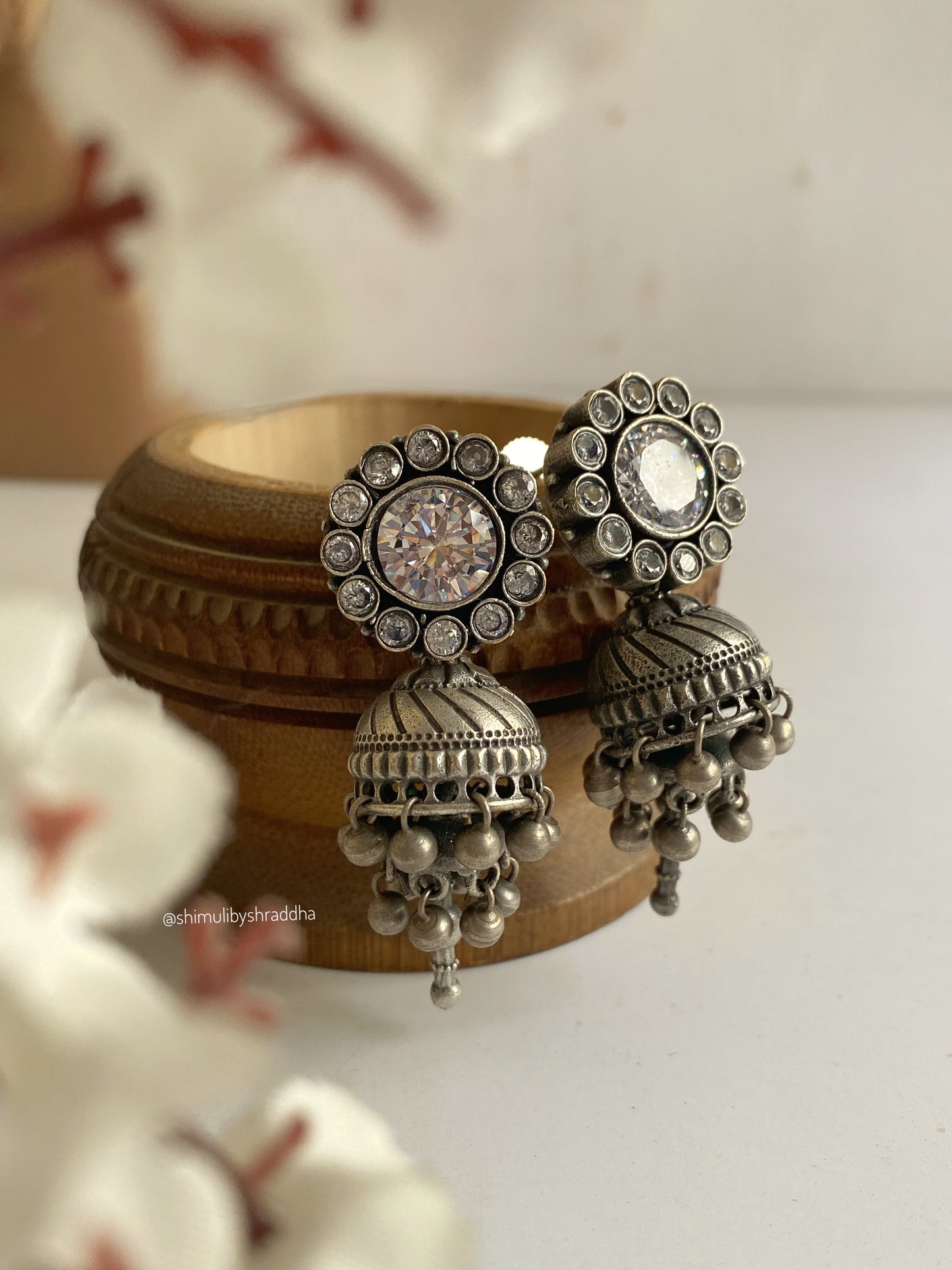 SHRIYA JHUMKA