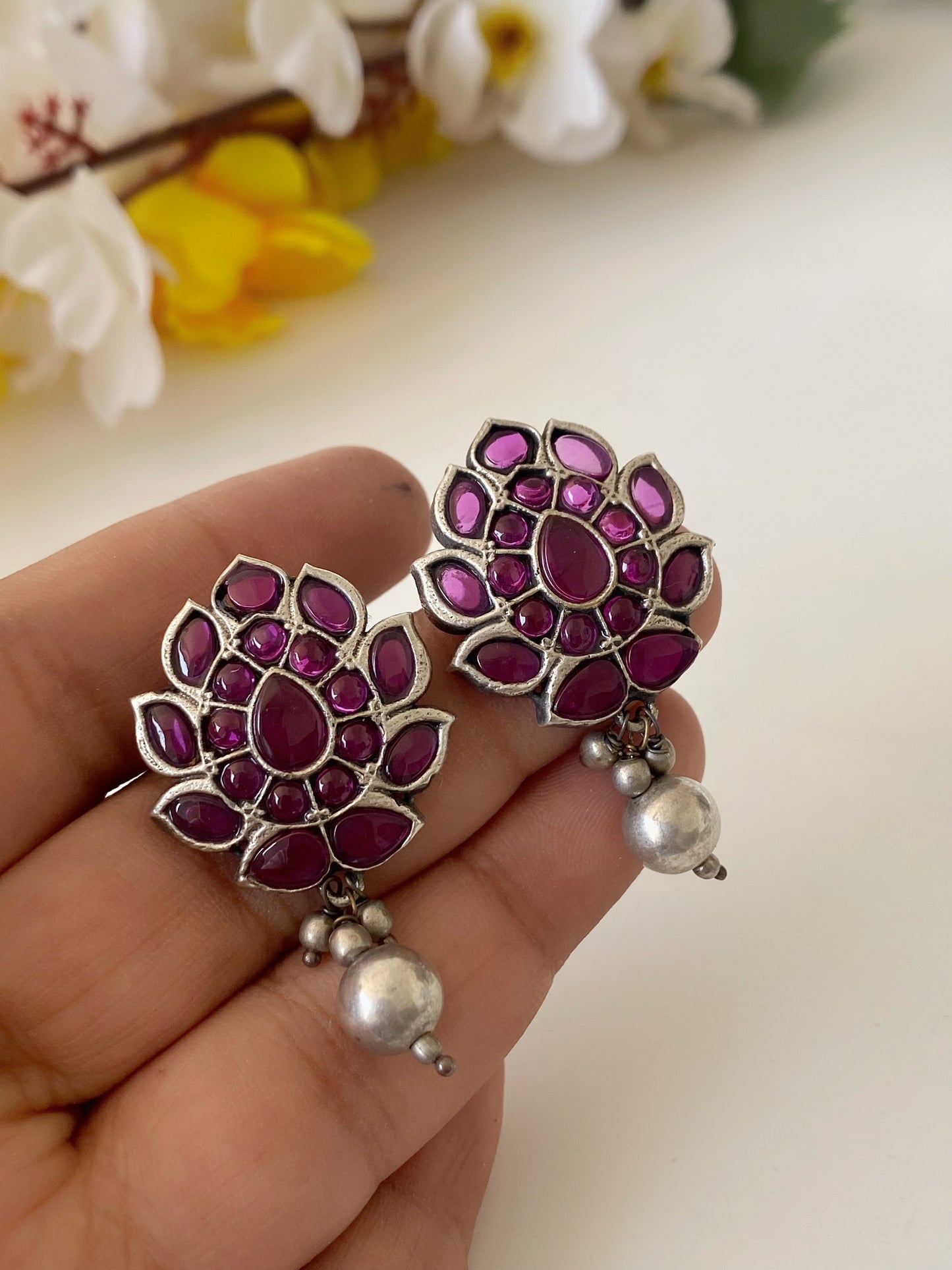 LOTUS STUDS