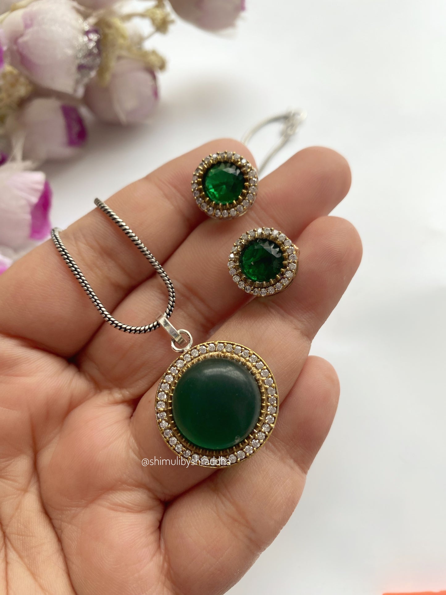 VARIKA DUAL TONE CHAIN SETS