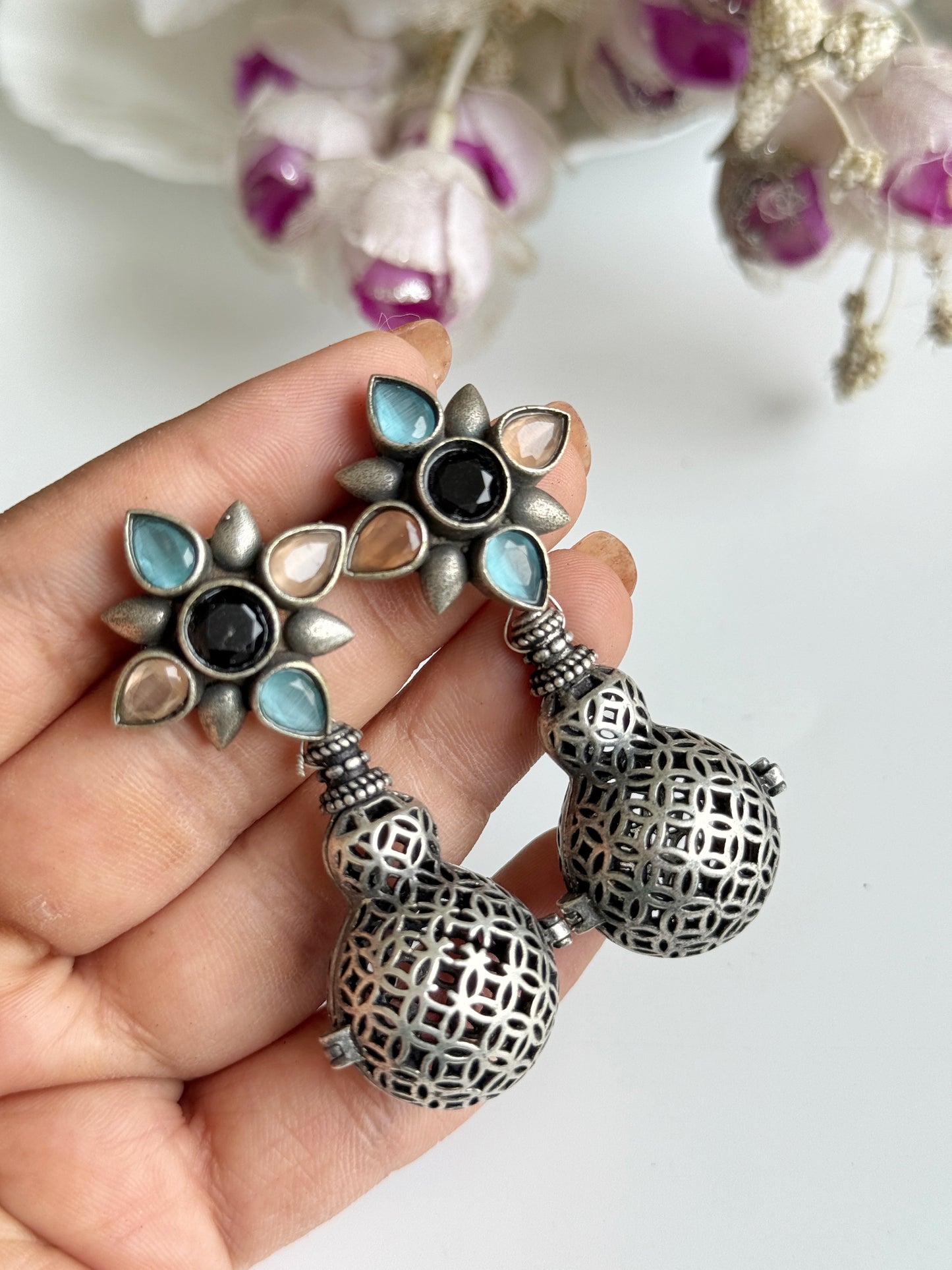 MAHITA EARRINGS