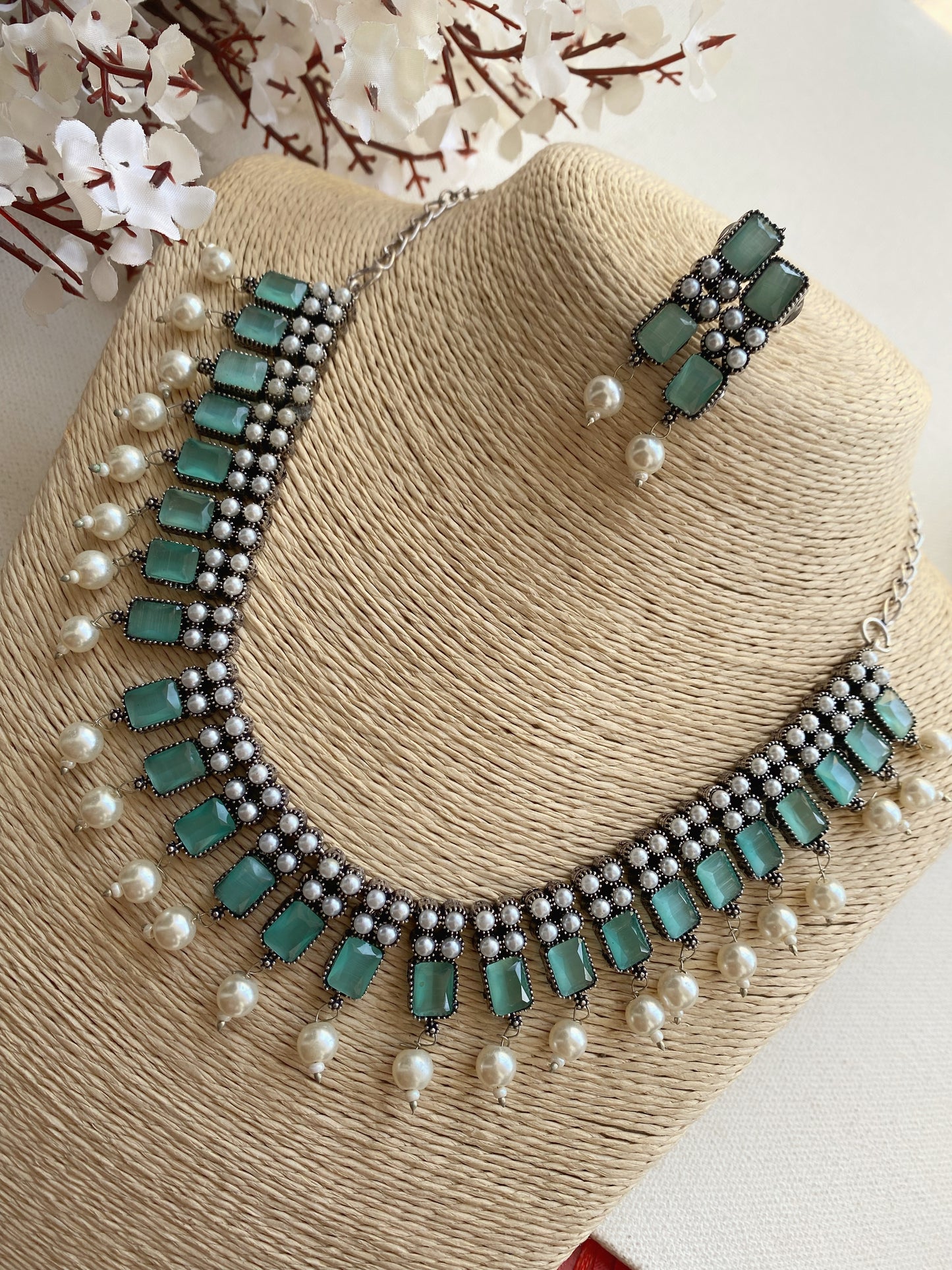 YAVNI NECKLACE SET