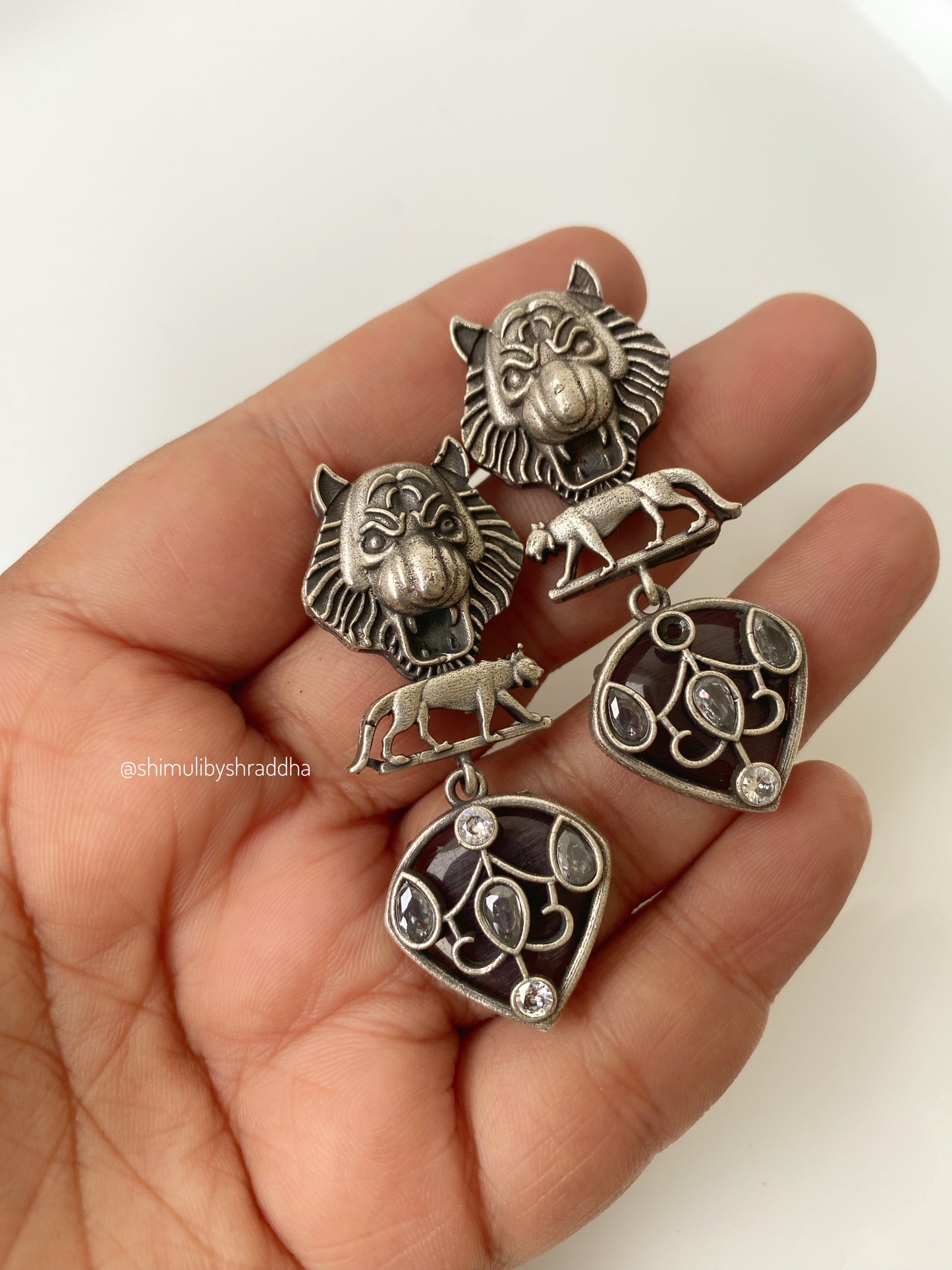 DIVITA STONE EARRINGS