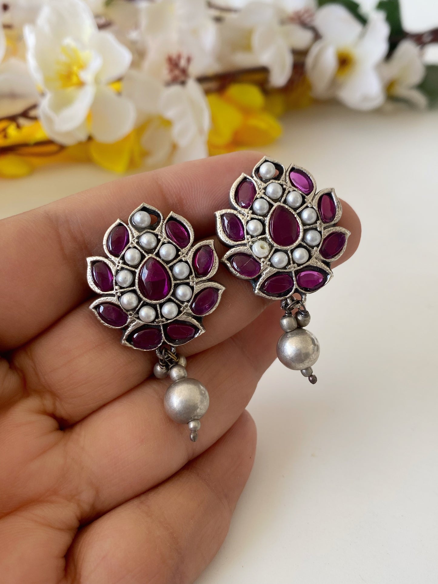 LOTUS STUDS