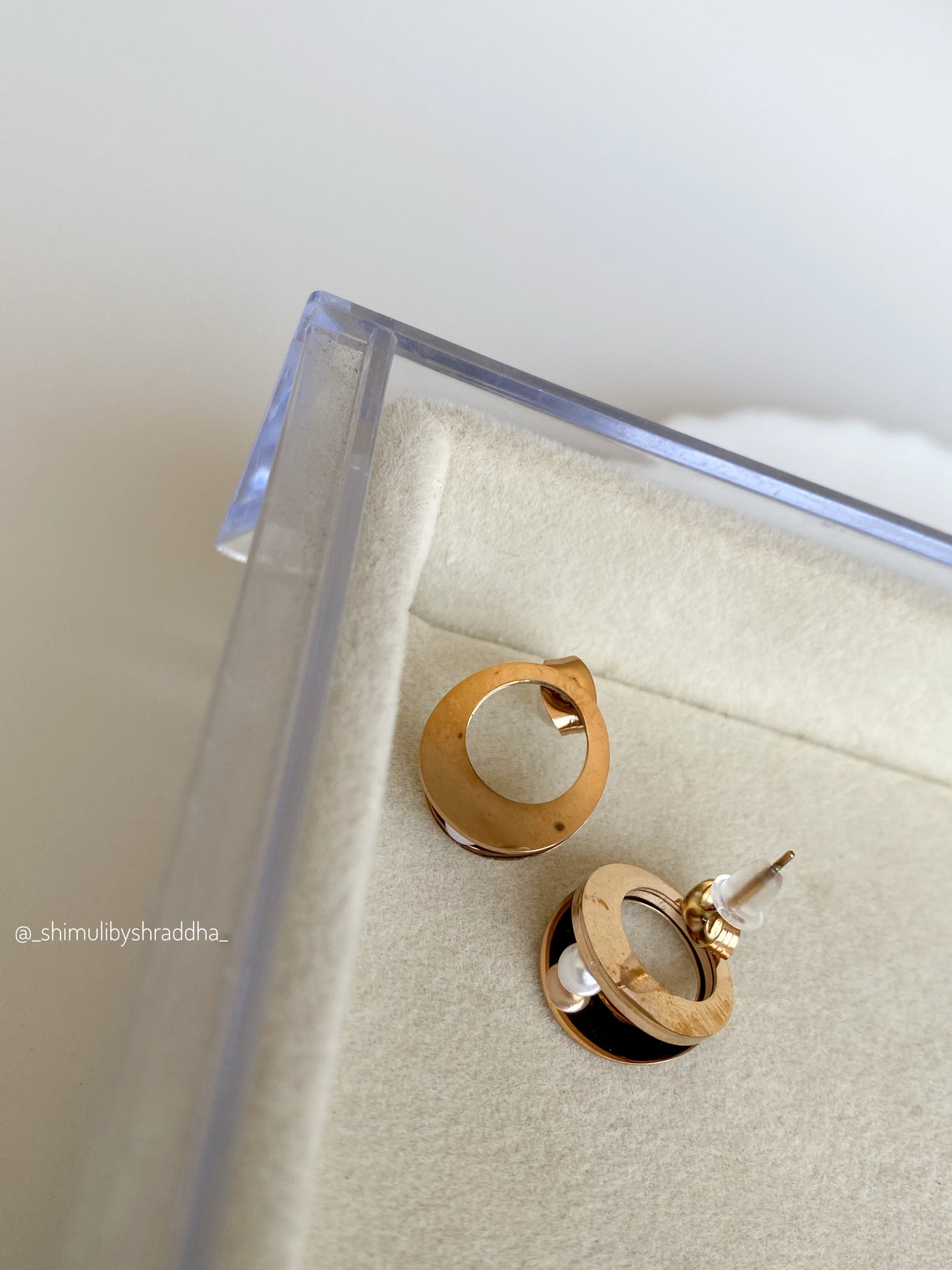 ZARIN STUD EARRINGS