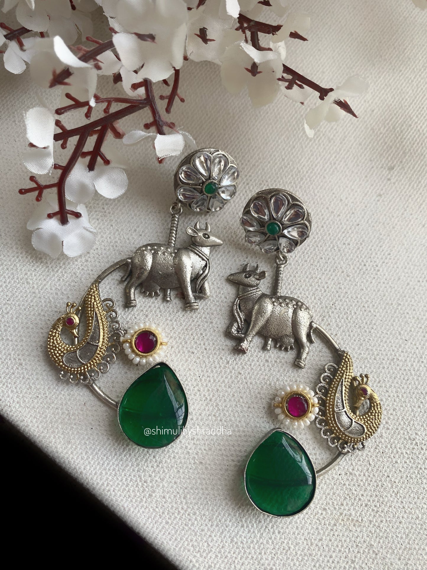 VAAGINI DUAL TONE CHANDBALI EARRINGS