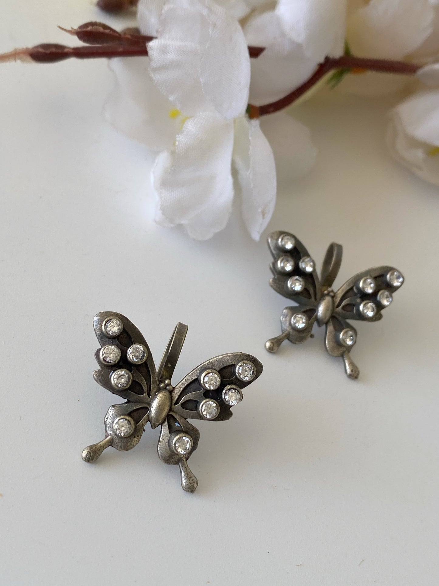 BUTTERFLY BUGADI