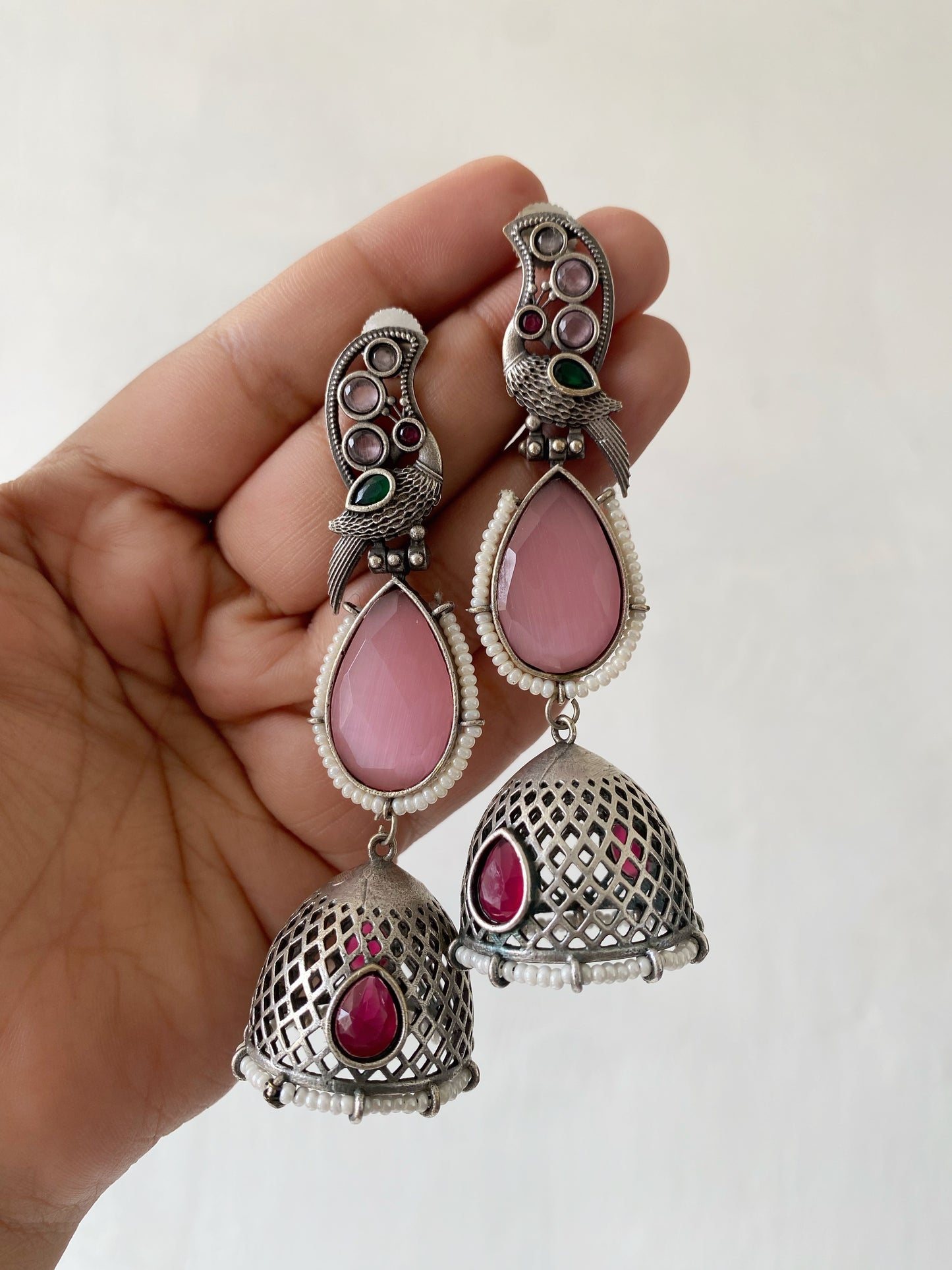 AKSHITA STONE JHUMKA