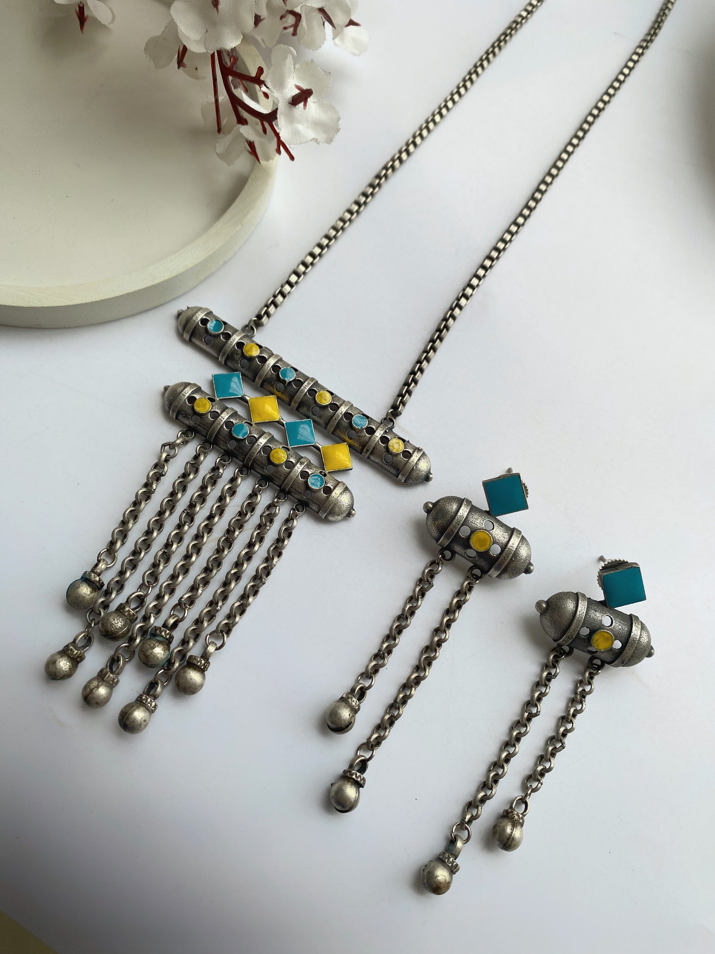 YAJINI NECKLACE SET