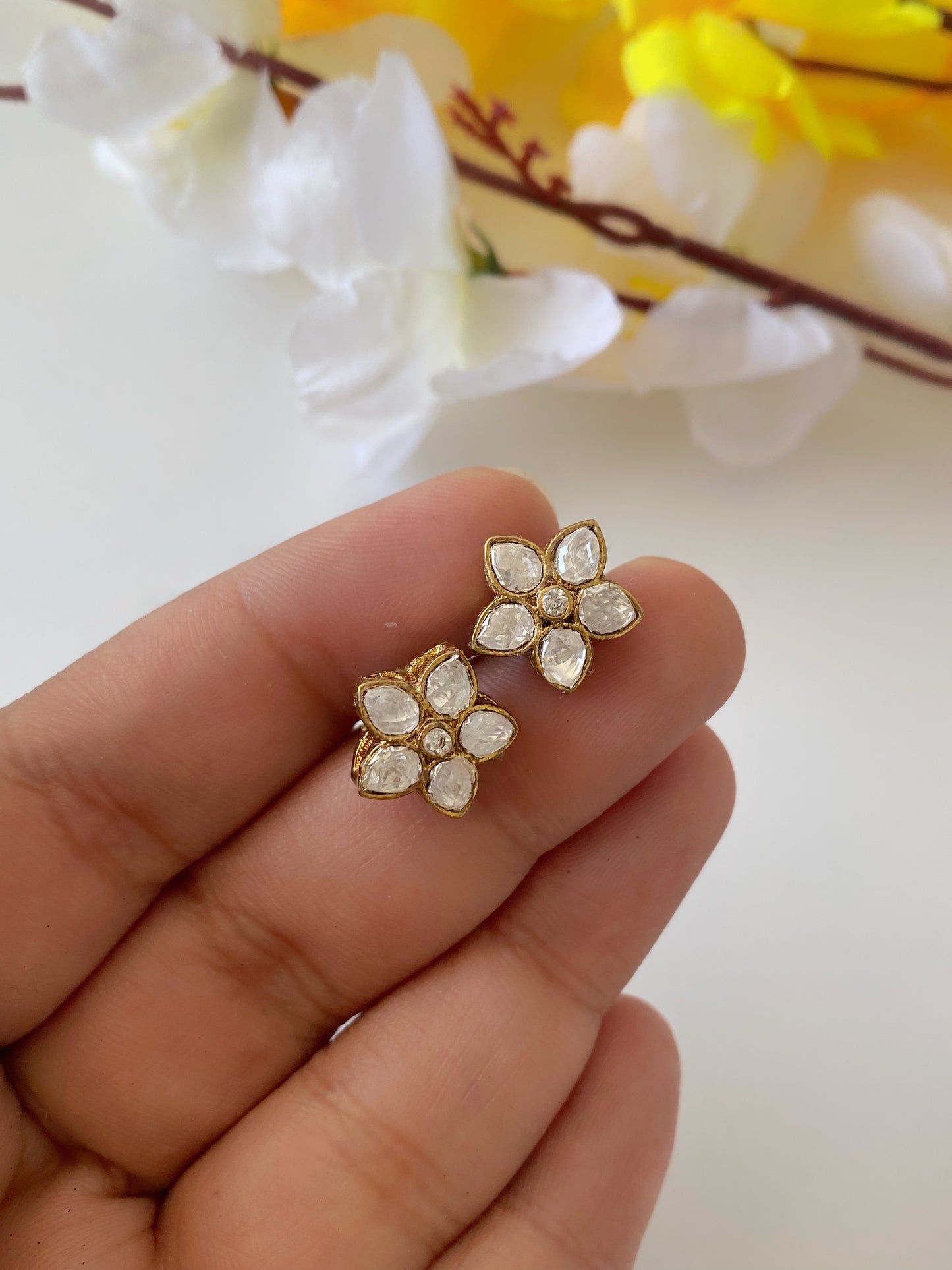 PHOOL POLKI STUDS