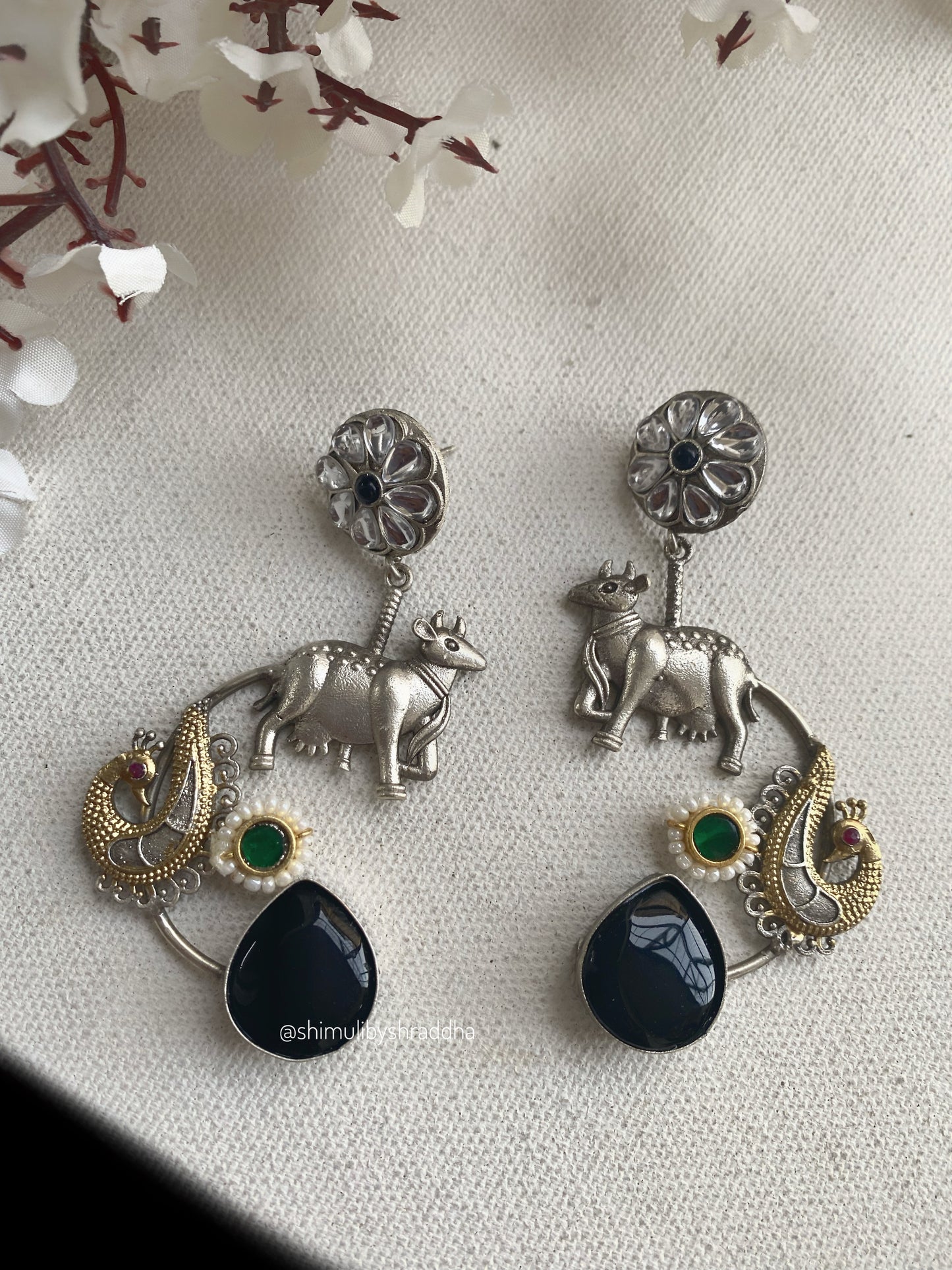 VAAGINI DUAL TONE CHANDBALI EARRINGS