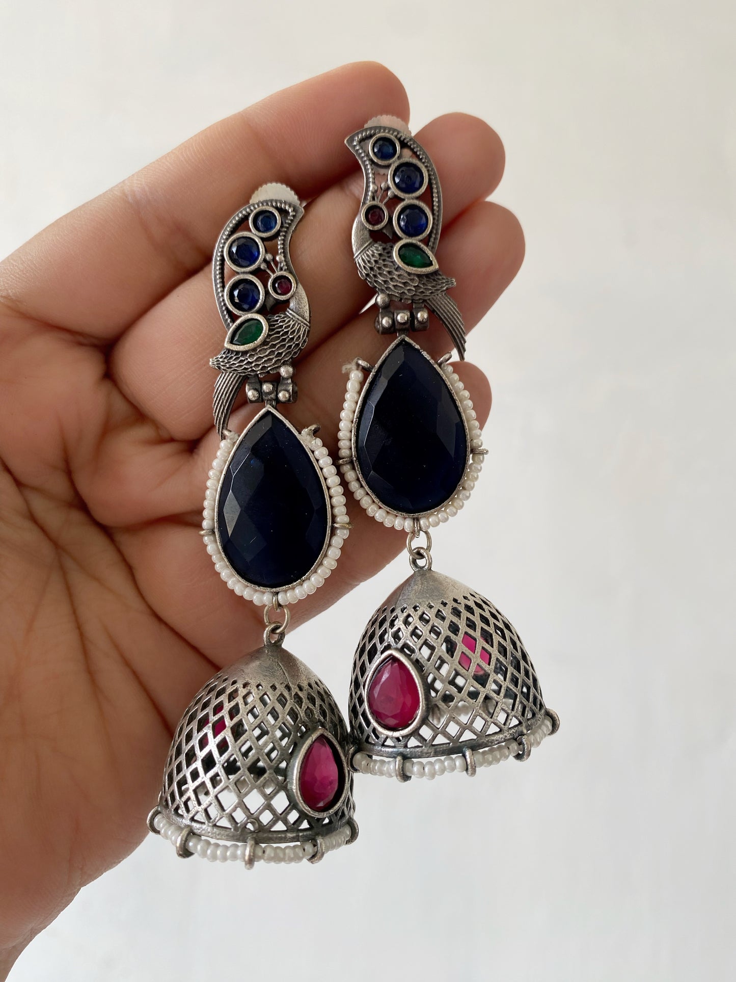 AKSHITA STONE JHUMKA