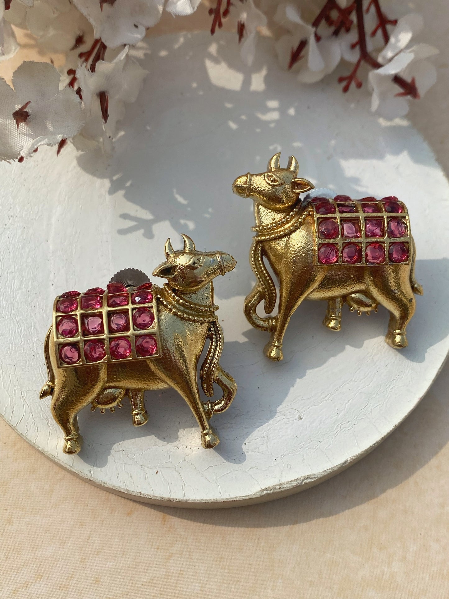 DHANUSHREE STUD EARRINGS