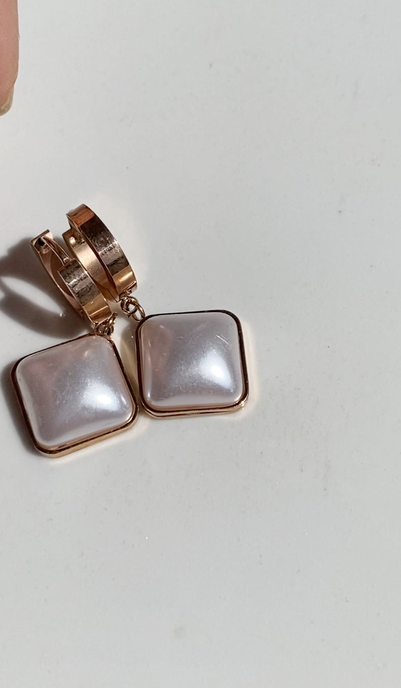 ANDREA PEARL HOOPS