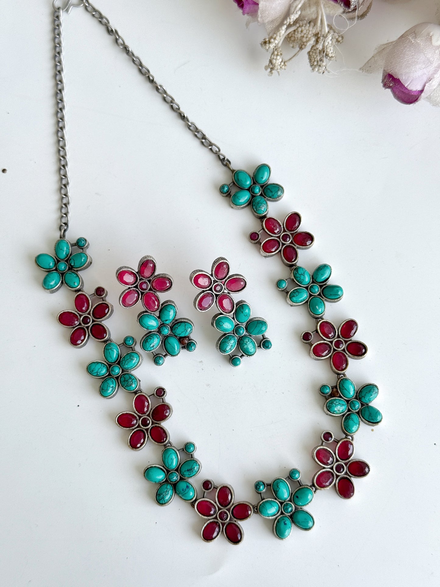 PHULARA CHOKER SET