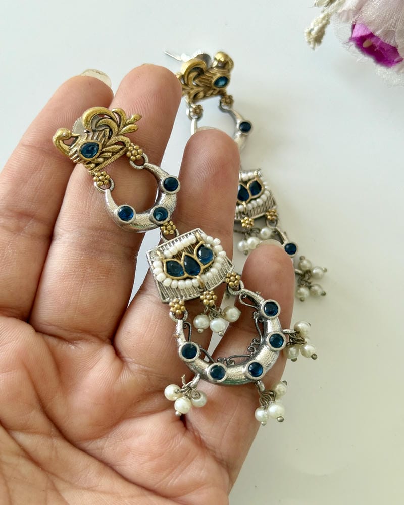 AKANKSHA DUAL TONE EARRINGS