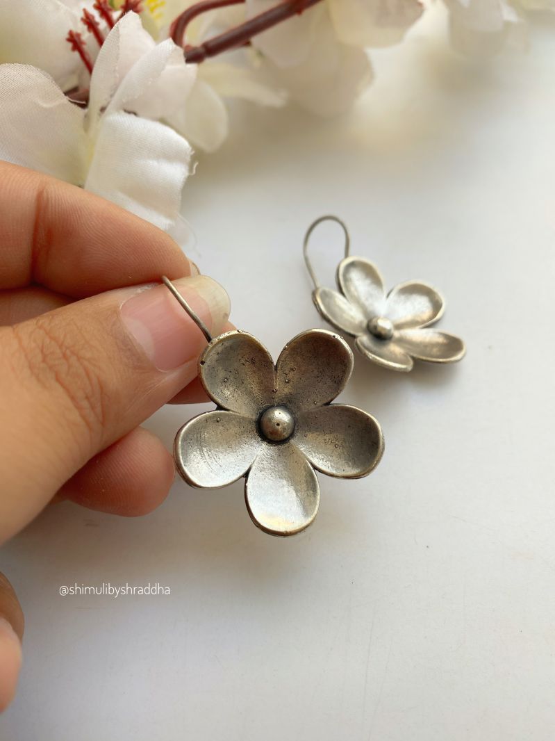 FLOWER HOOK EARRINGS