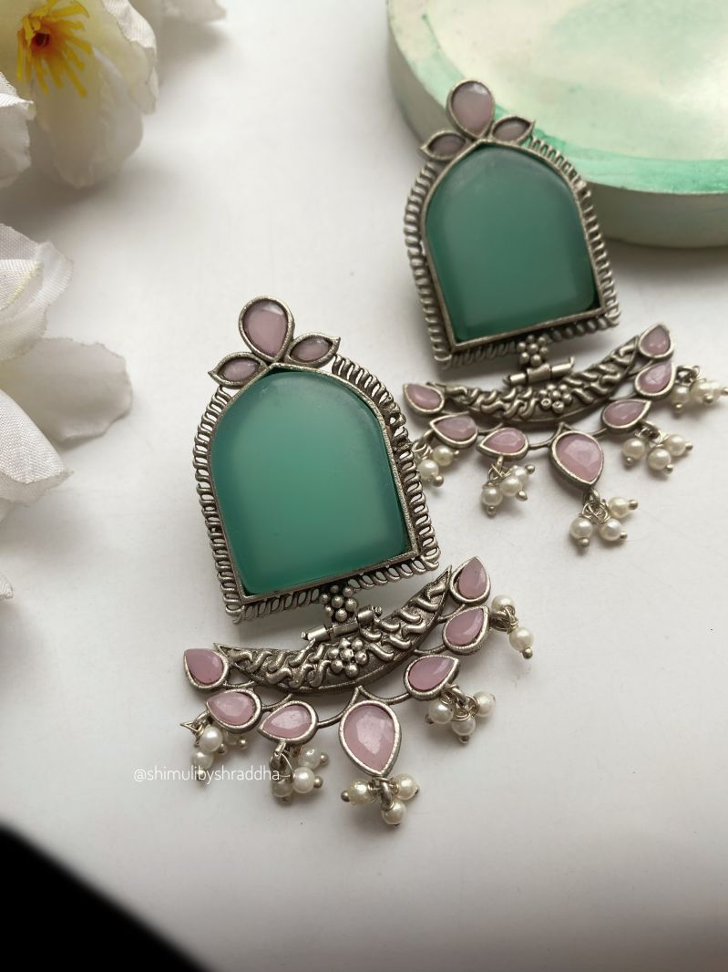 SAVANYA STONE EARRINGS