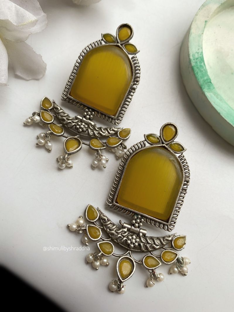 SAVANYA STONE EARRINGS