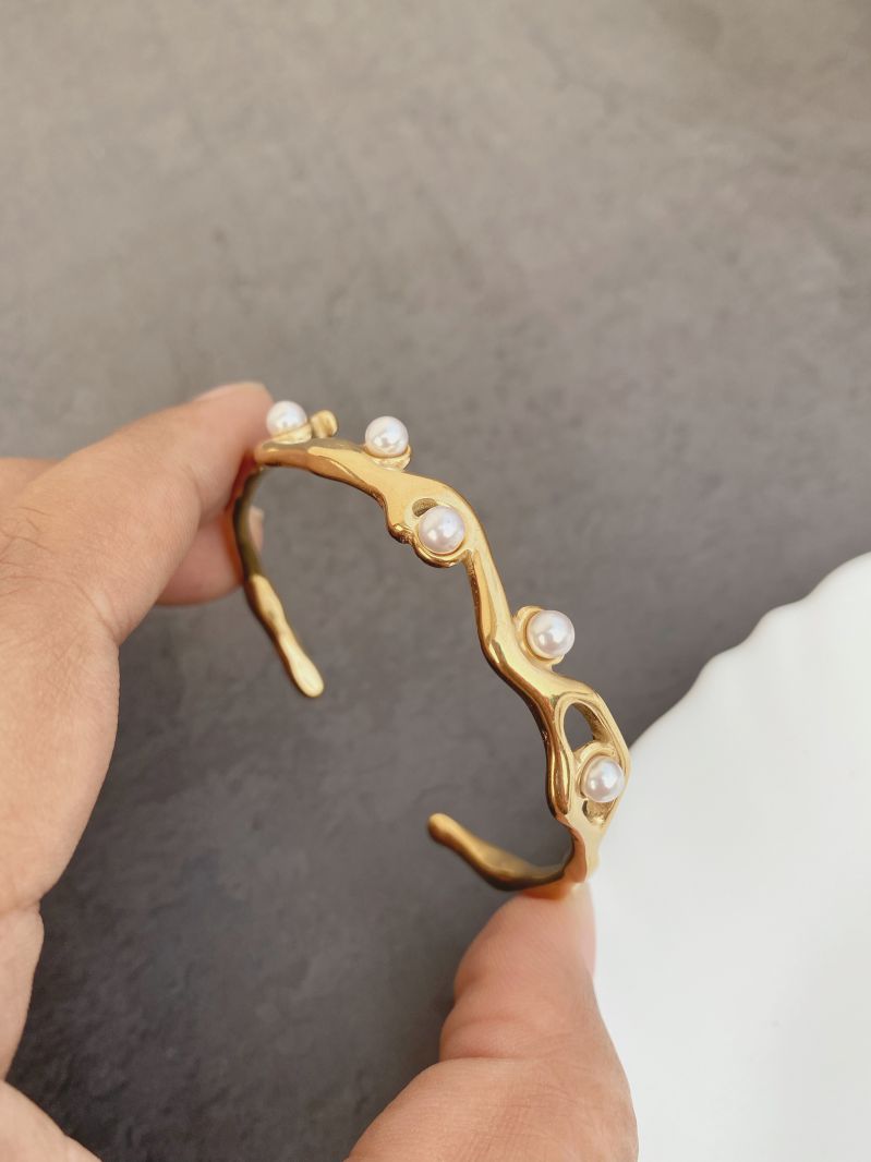 CLARA PEARL BRACELETS