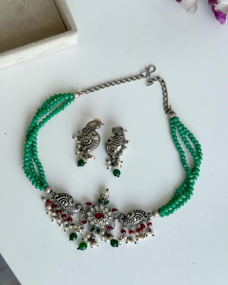 SUVARNIKA CHOKER SET