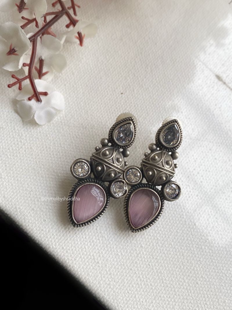 BIPASHA STUD EARRINGS