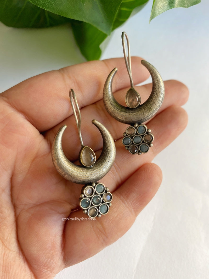 CHAND HOOK EARRINGS