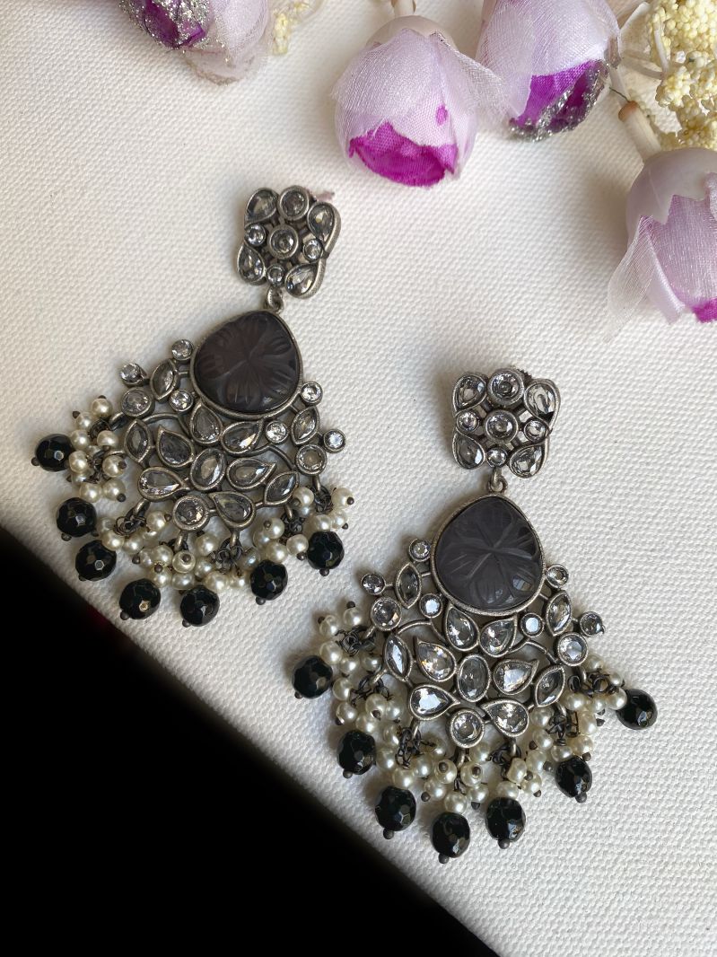 LAJITA PEARL DROP EARRINGS