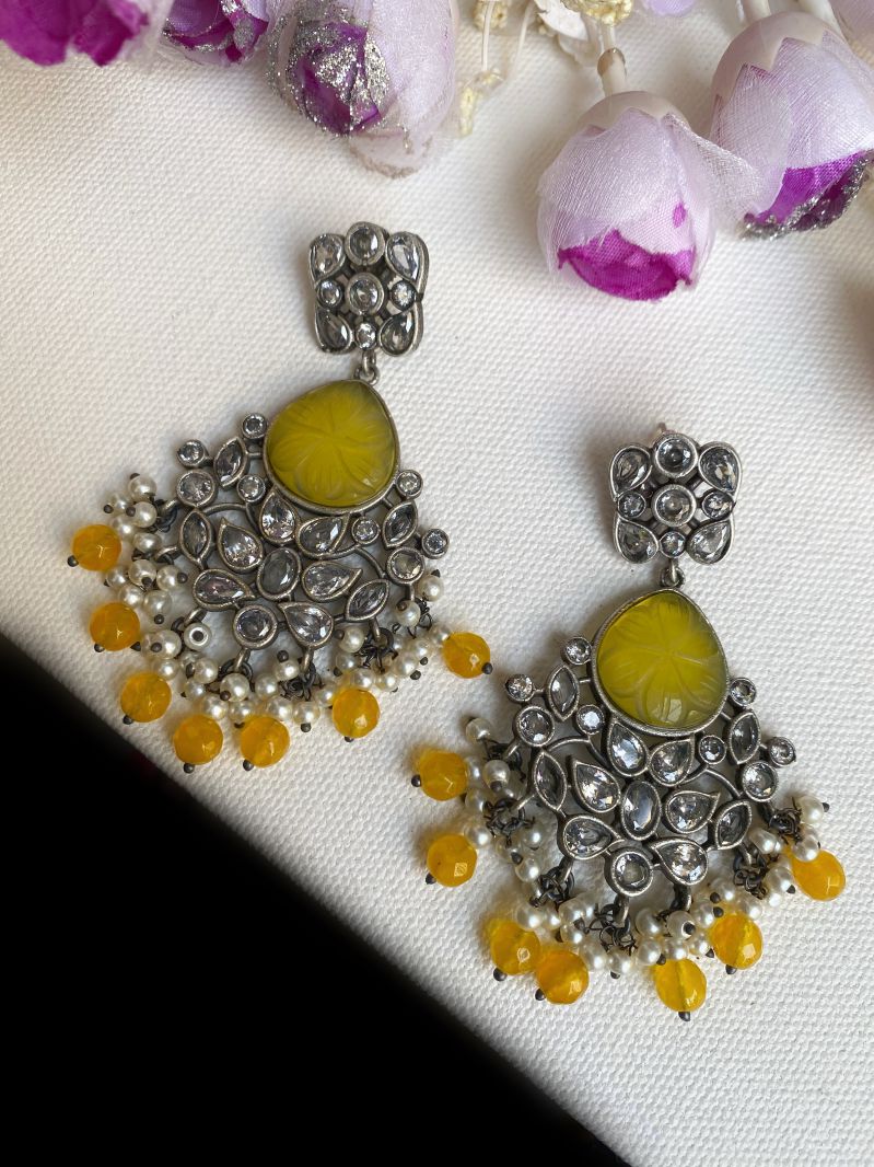 LAJITA PEARL DROP EARRINGS