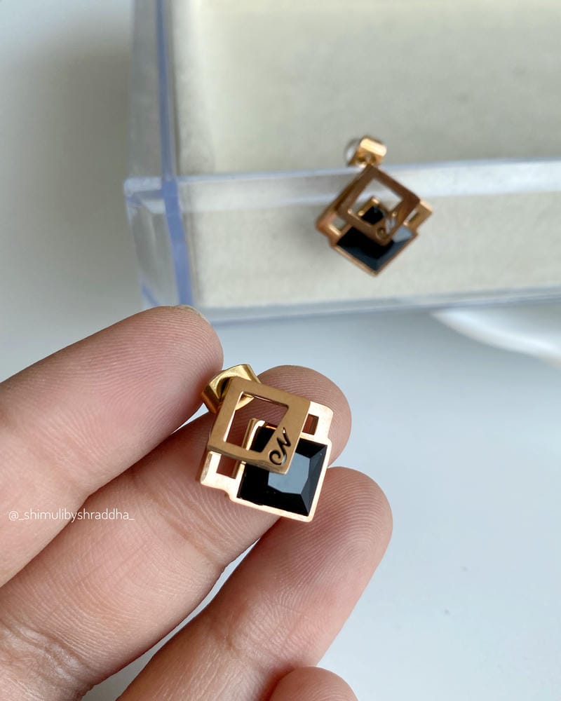 ELODIE STUD EARRINGS