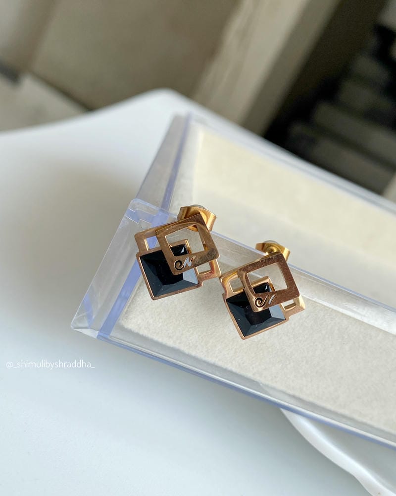 ELODIE STUD EARRINGS