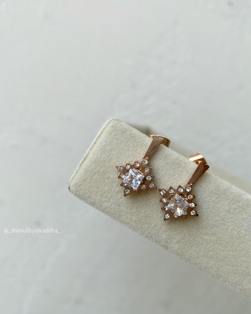 LUNA STUD EARRINGS