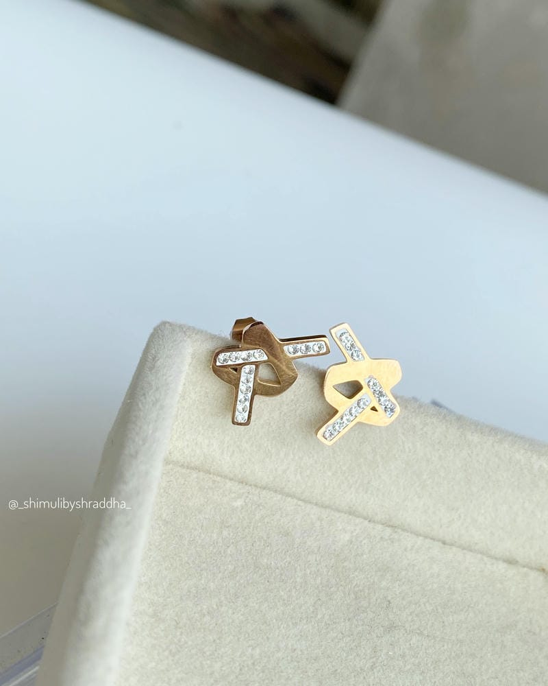 ABIGAIL STUD EARRINGS