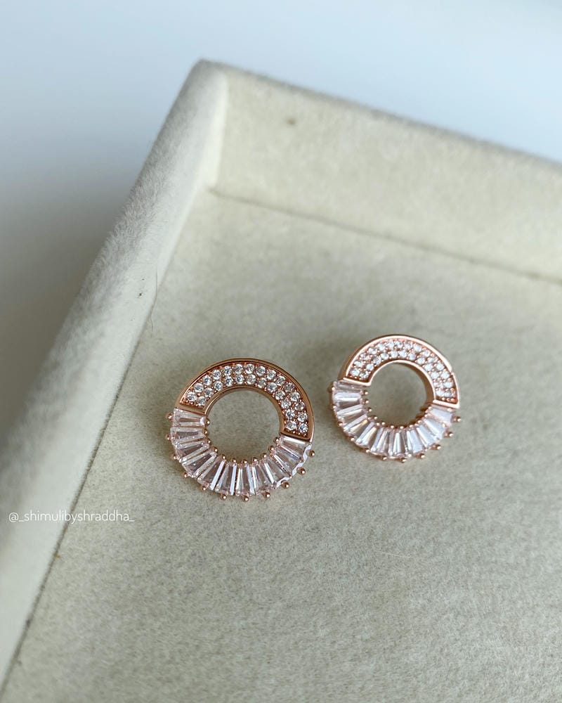 SOPHIE STUD EARRINGS