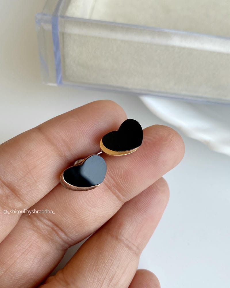 AMY HEART STUD EARRINGS
