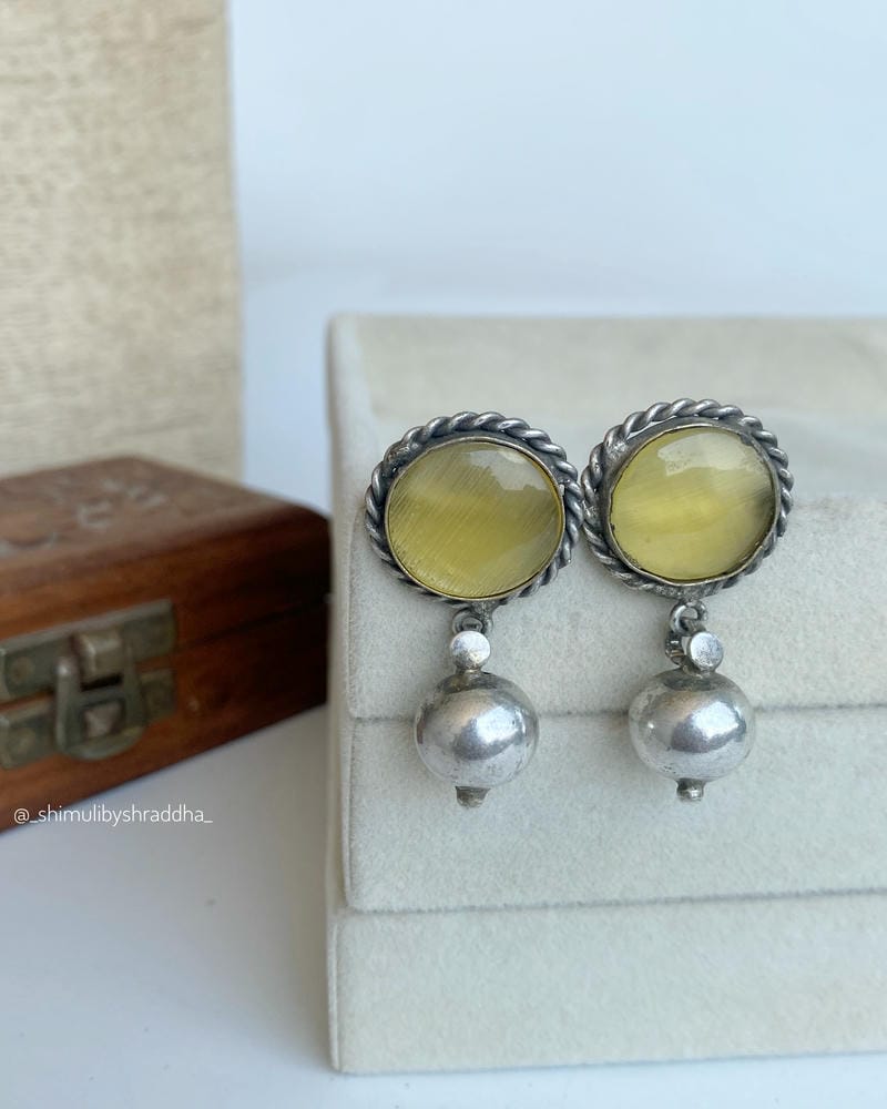 SWATI STUD EARRINGS