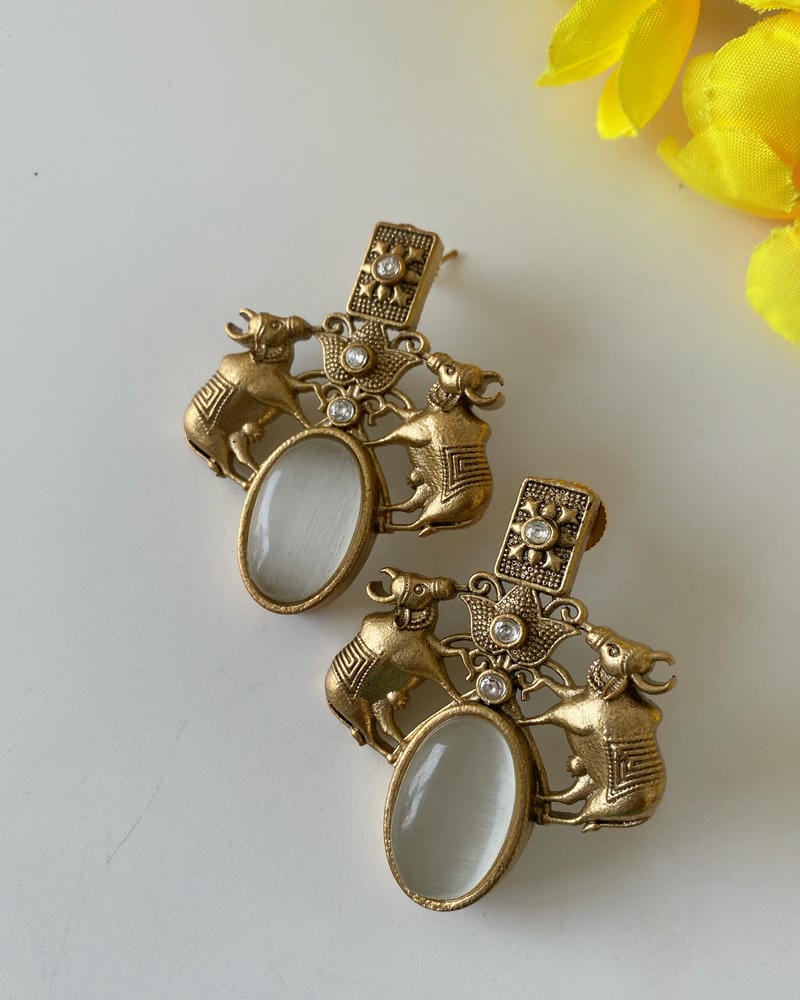 KAVYA EARRINGS