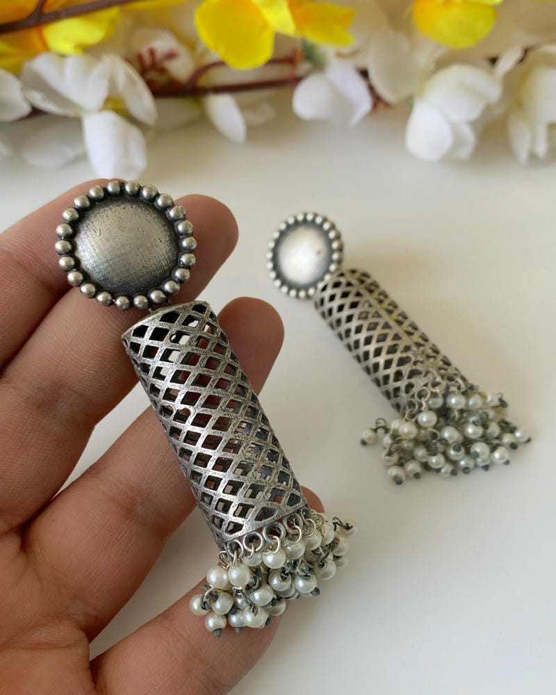 AMAYA PEARL JHUMKA