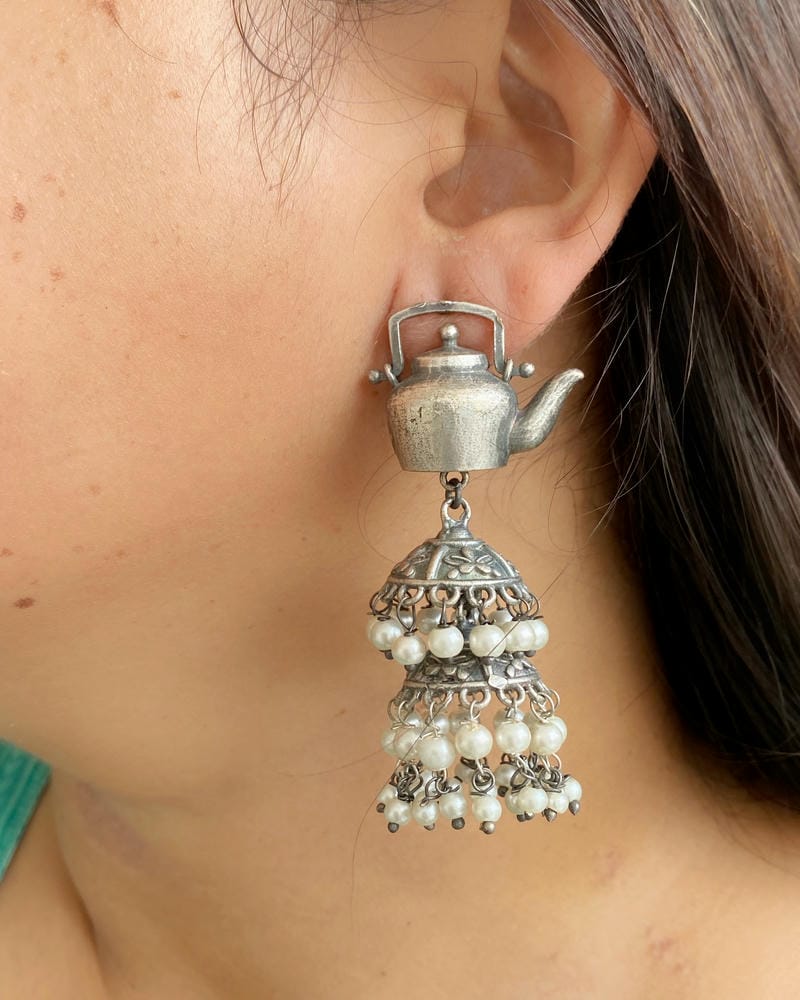 ANVIKA PEARL JHUMKA