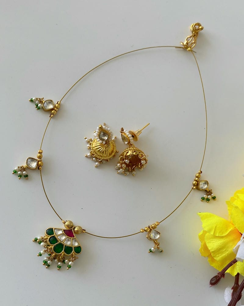 INVISIBLE CHAIN NECKLACE SET