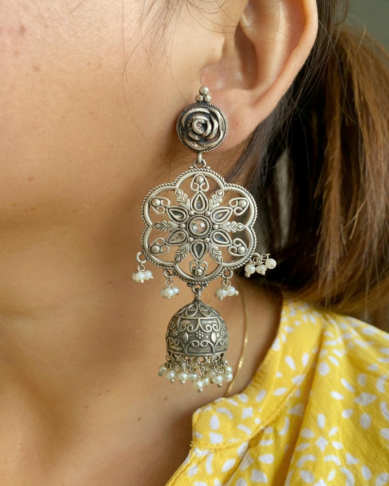 CHANDRIKA EARRINGS