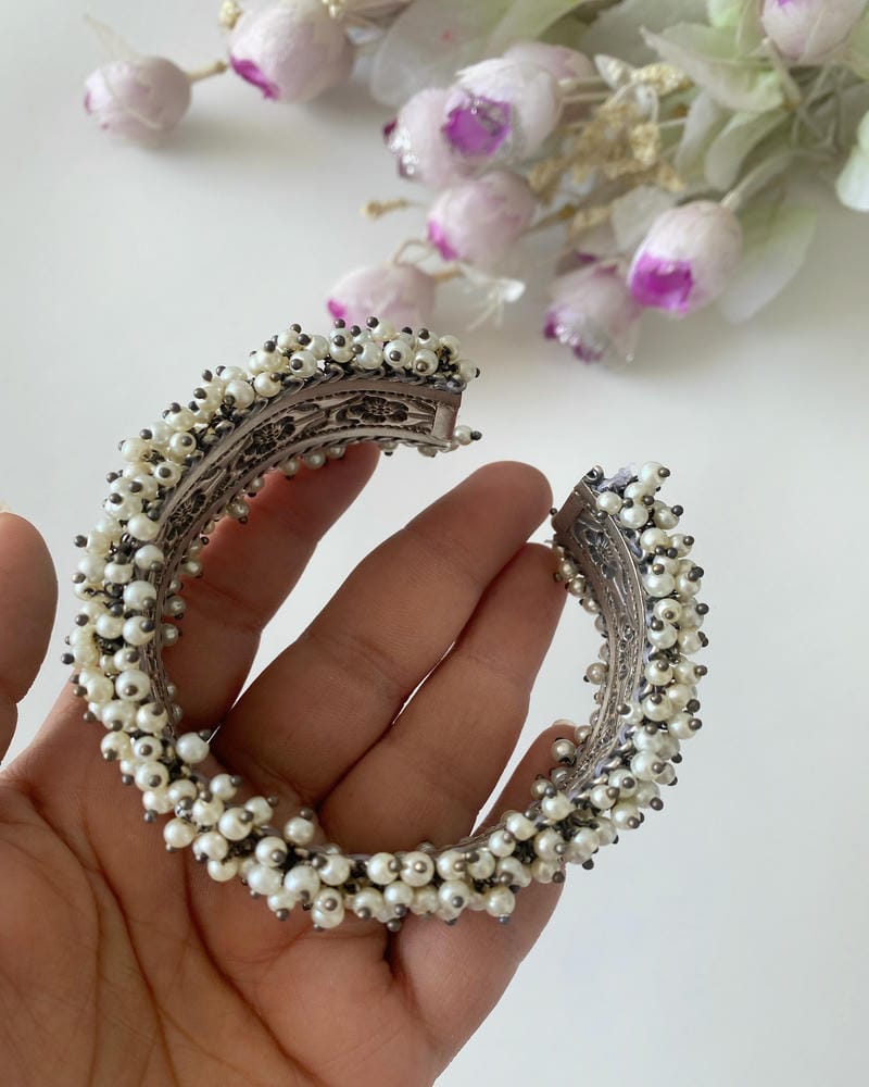 KAMNA CUFF BANGLES