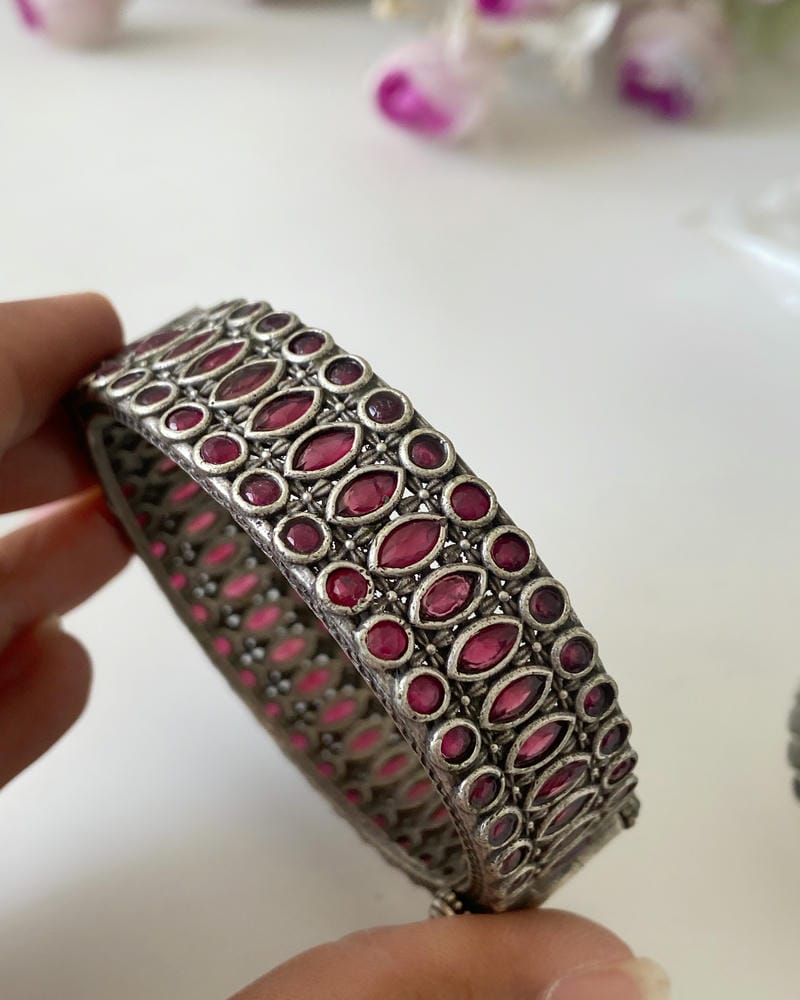 TRISHYA STONE BANGLES