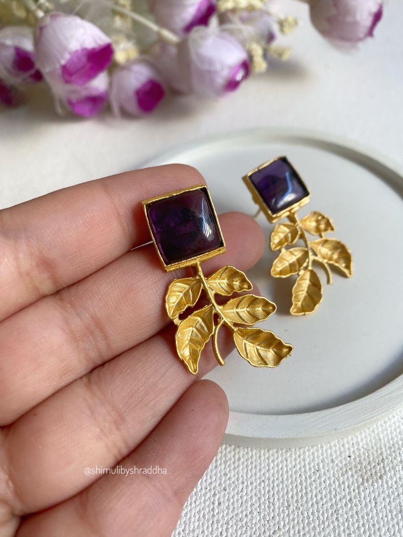BRASS STONE DANGLERS