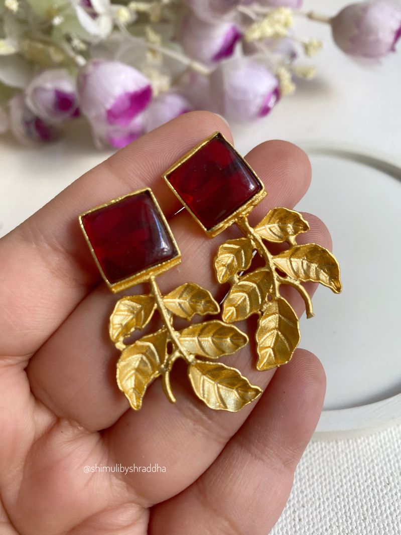 BRASS STONE DANGLERS